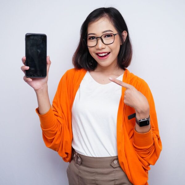 Breaking Free from Roaming Fees: How Digital SIMs Transform Your Travel Experience