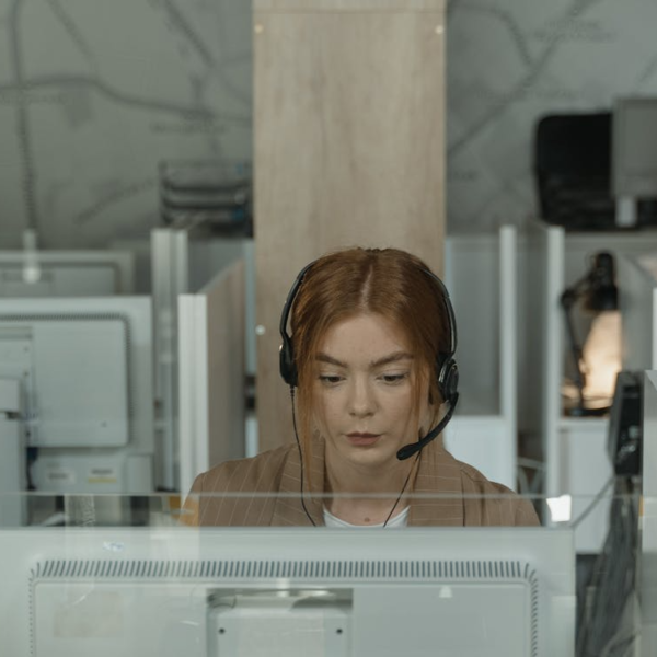 How Marketing Virtual Assistant Services Improve Productivity